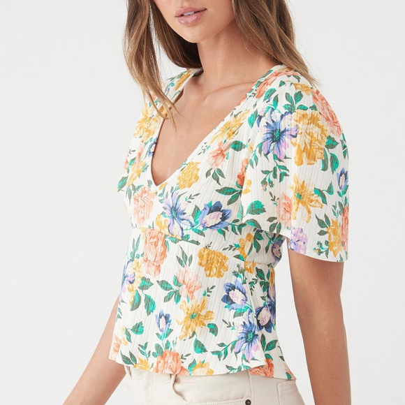 O'Neill Tops - NEW O'Neill Weslin Floral Peplum V Neck Cotton Blend Top Size L